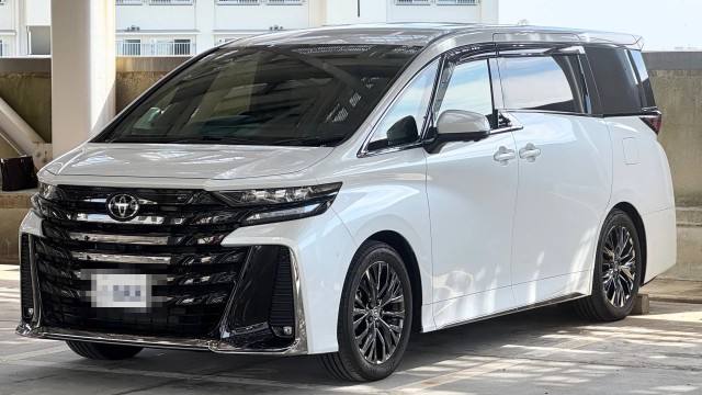 2025 Toyota Vellfire Hybrid Z Premia
