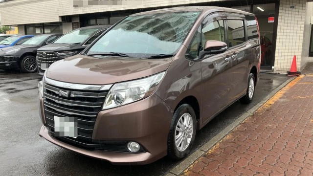 2014 Toyota NOAH G — Photo 1