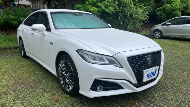2021 Toyota Crown Hybrid G-Executive