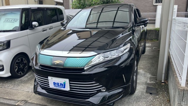 2017 Toyota Harrier Premium — Photo 1