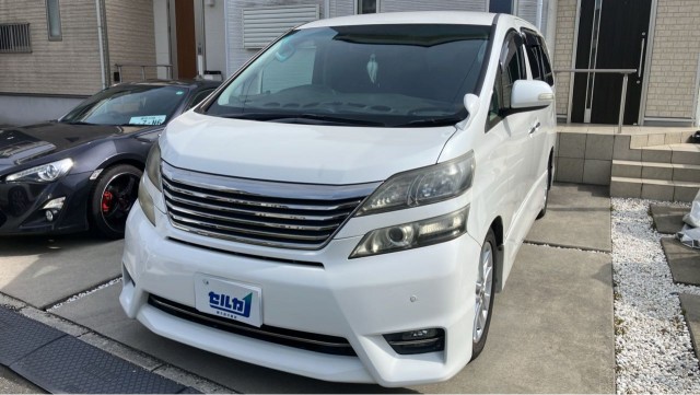 2011 Toyota VELLFIRE 2.4 Z Platinum Selection?
