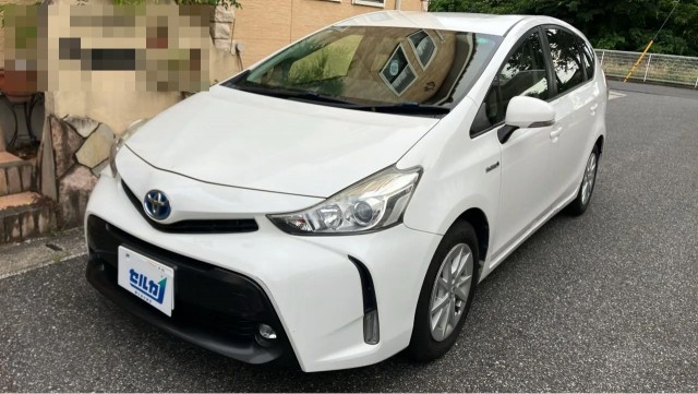 2016 Toyota PRIUS ALPHA S