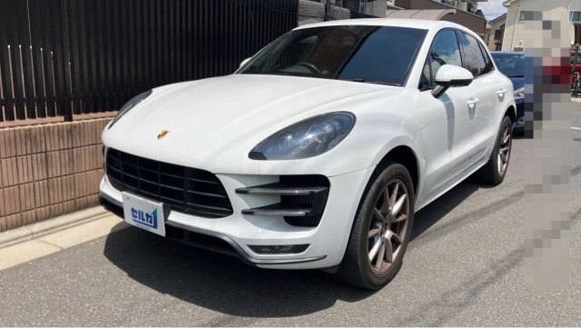 2015 Porsche Macan Macan Turbo