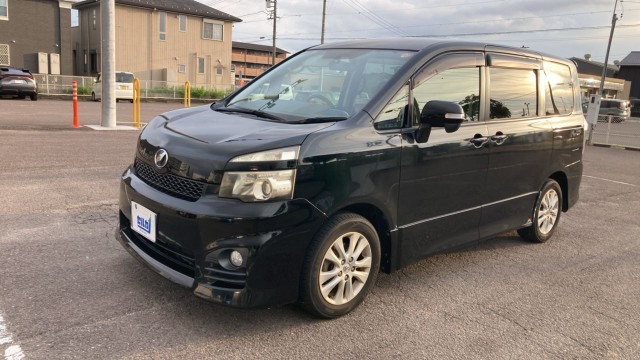 2010 Toyota Voxy ZS