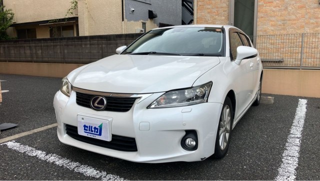 2011 CT CT200h Version C — Photo 1