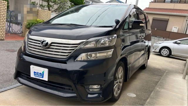 2010 Toyota Vellfire 3.5Z Platinum Selection?