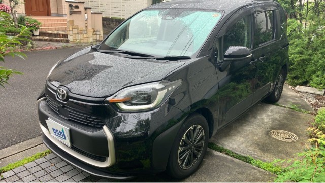 2024 Toyota Sienta Z