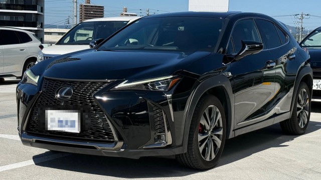 2018 UX UX200 F Sport — Photo 1