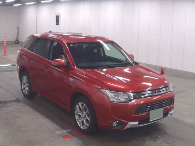 2015 MITSUBISHI Outlander PHEV G Safety Package