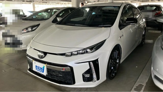 2020 Toyota Prius PHEV S GR Sport