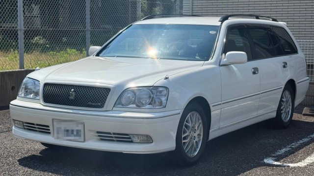 2002 Toyota Crown Estate Athlete V