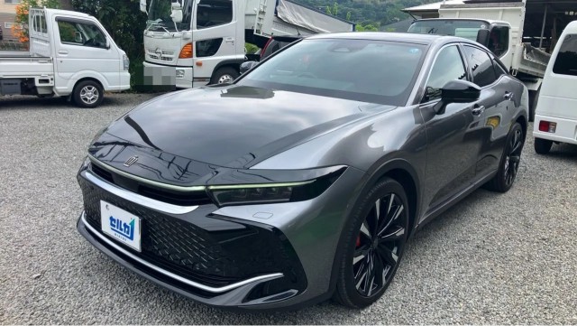 2023 Toyota Crown Crossover RS Advanced