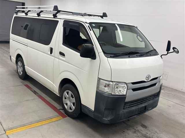 2016 Toyota HIACE VAN DX