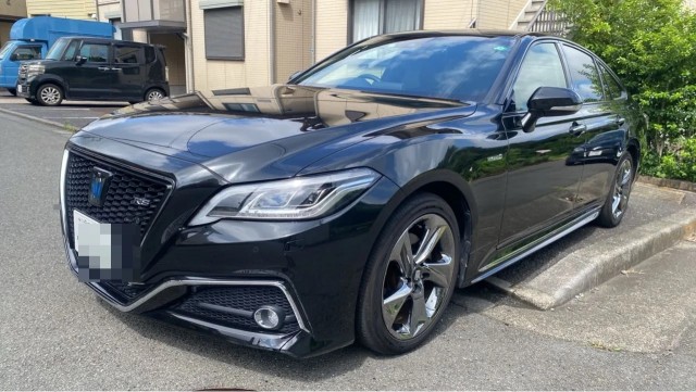 2019 Toyota Crown Hybrid RS