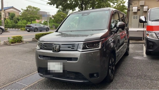 2023 Honda Step Wagon Air — Photo 1