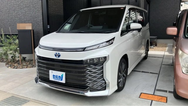 2025 Toyota VOXY Hybrid S-Z