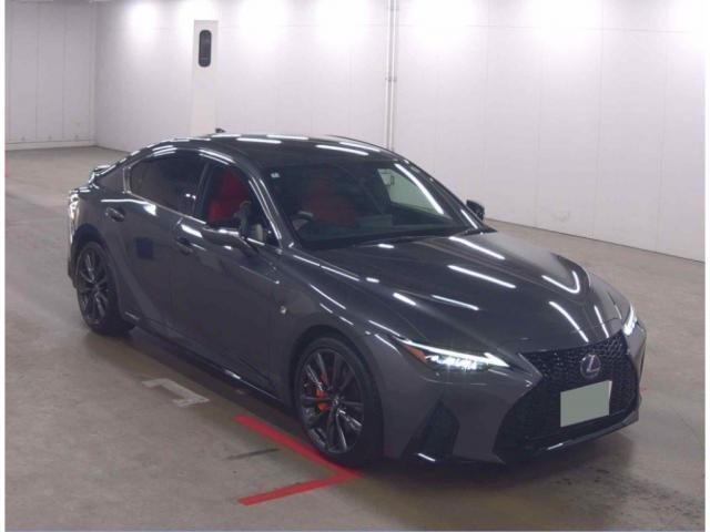 2021 IS Hybrid IS300h F Sport — Photo 1