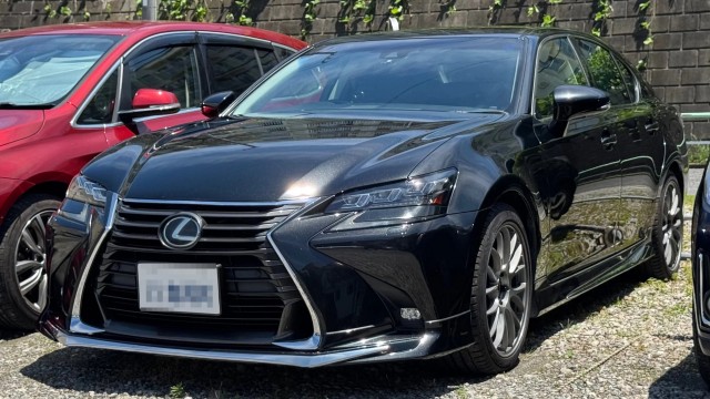 2016 GS Hybrid GS300h I Package — Photo 1