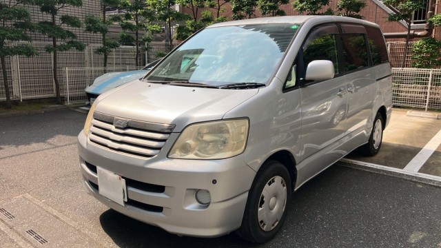 2003 Toyota Noah X V Selection