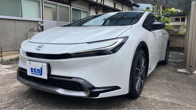 2024 Toyota Prius Z — Photo 1