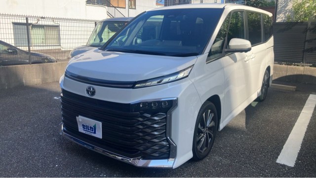 2024 Toyota VOXY S-Z — Photo 1