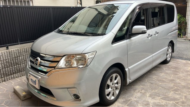 2011 Nissan Serena Highway Star J Package