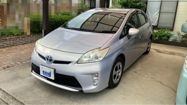 2014 Toyota Prius L — Photo 1