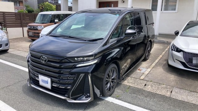 2025 Toyota Vellfire Z Premia
