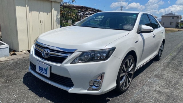 2013 Toyota Camry Sedan Hybrid G Package Premium Black