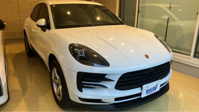 2021 Porsche Macan Macan