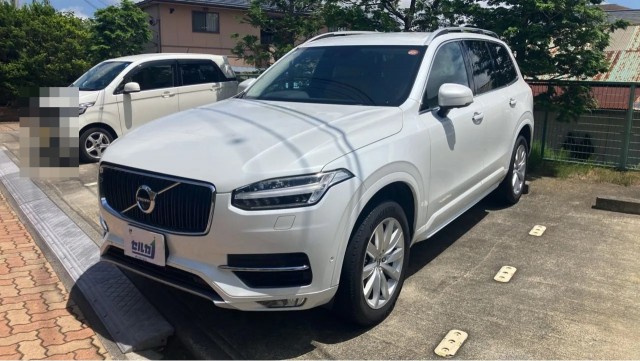 2016 VOLVO XC90 T5 AWD Momentum
