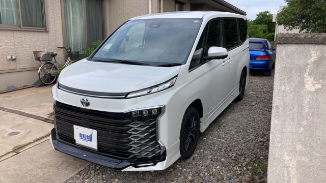 2025 Toyota VOXY Hybrid S-Z