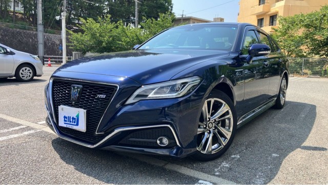 2021 Toyota Crown Hybrid RS