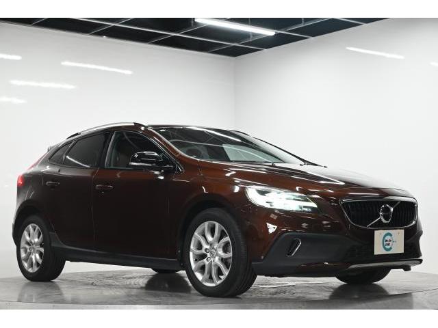 2017 VOLVO VOLVOV40CrossCountry Cross Country D4 Summum