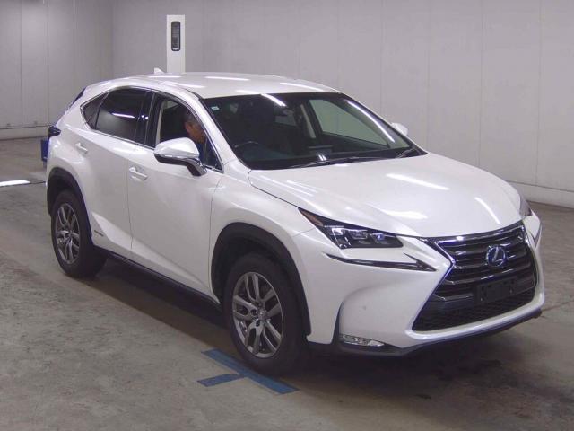 2015 NX Hybrid NX300h I Package — Photo 1
