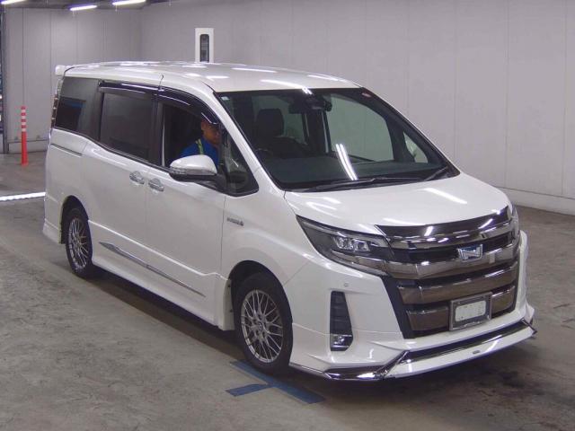 2018 Toyota Noah Hybrid Hybrid Si Double Bi-Bi