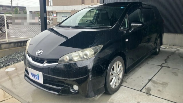 2011 Toyota WISH 1.8S — Photo 1