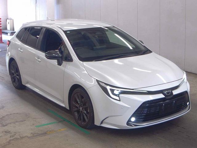 2023 Toyota Corolla Touring Double VVi