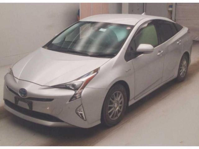 2018 Toyota Prius S Safety Plus