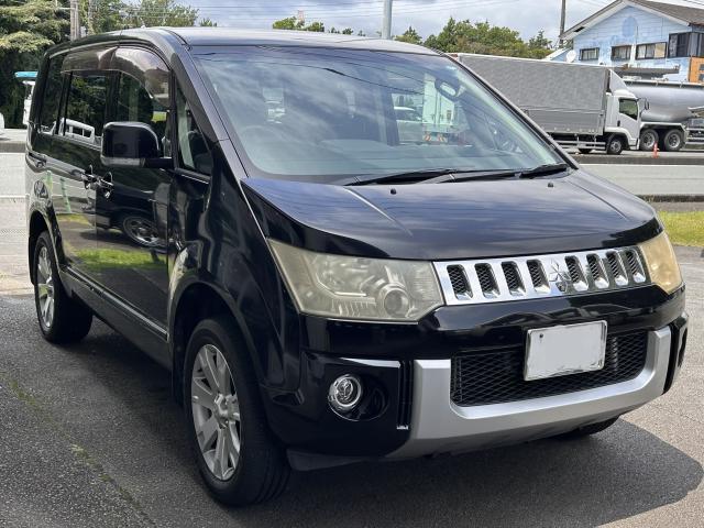 2010 MITSUBISHI DELICA D:5 One Owner G Navigation Package 8 Seater