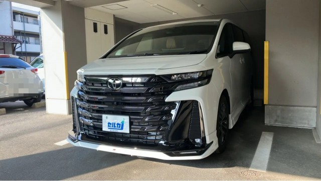 2025 Toyota Vellfire Z Premia