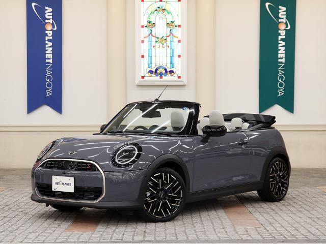 2025 MINI Convertible Cooper S Convertible Favored Trim