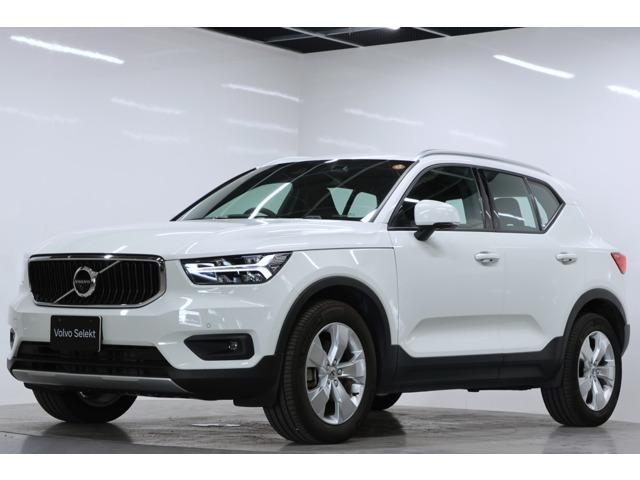 2022 VOLVO VOLVO XC40 B4 AWD Momentum 4WD
