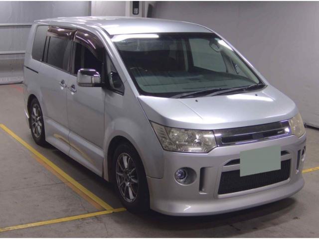 2011 MITSUBISHI DELICA D:5 4WD Lodest G Power Package