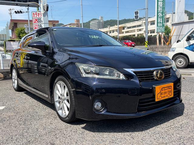 2011 Lexus CT CT200h Version L