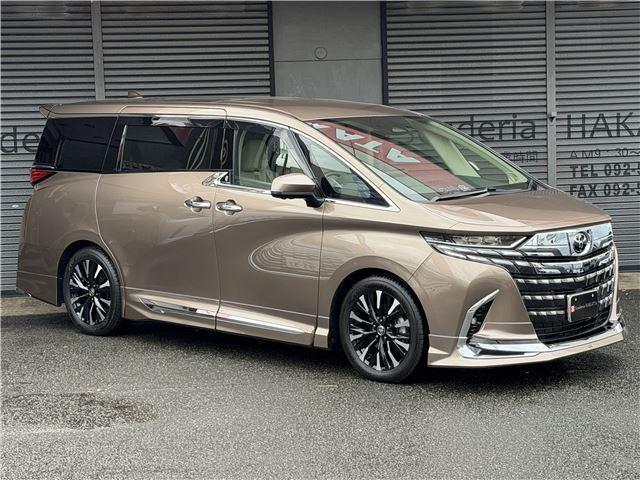2025 Toyota ALPHARD HYBRID Executive Lounge Modellista Aero Electric Steps Rear Entertainment Beige Leather