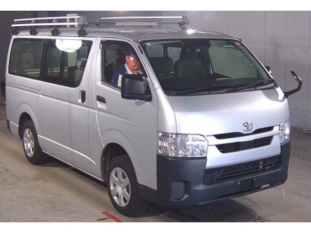 2020 Toyota HIACE VAN DX