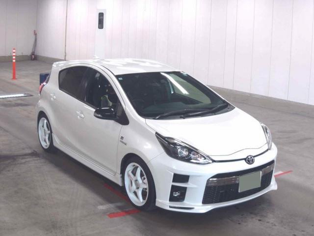 2019 Toyota Aqua G GR Sport 17-inch Package 9-inch Navi OZ Aluminum