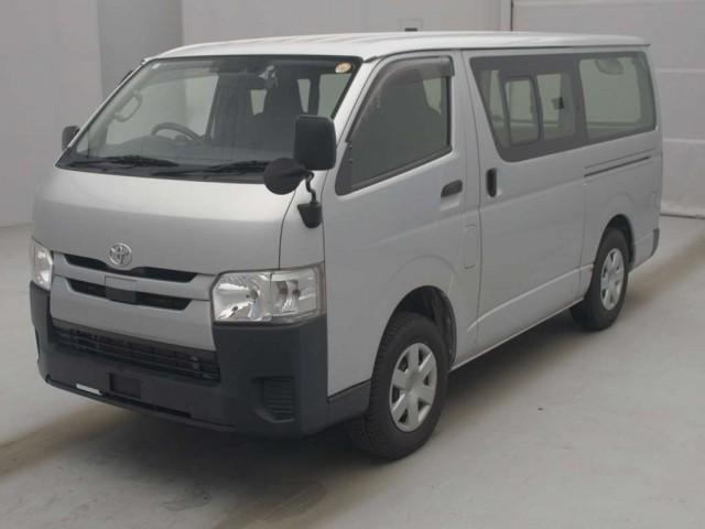 2019 Toyota HIACE VAN DX 4WD