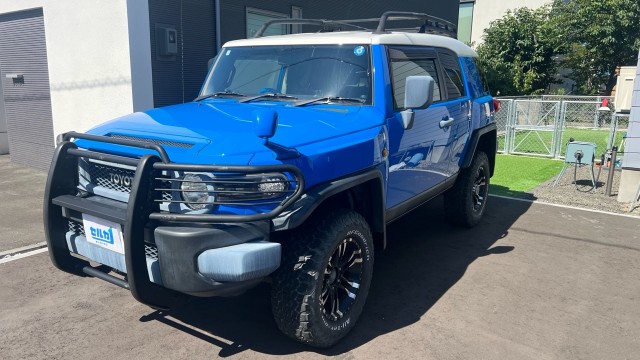 2011 Toyota FJCruiser Offroad Package